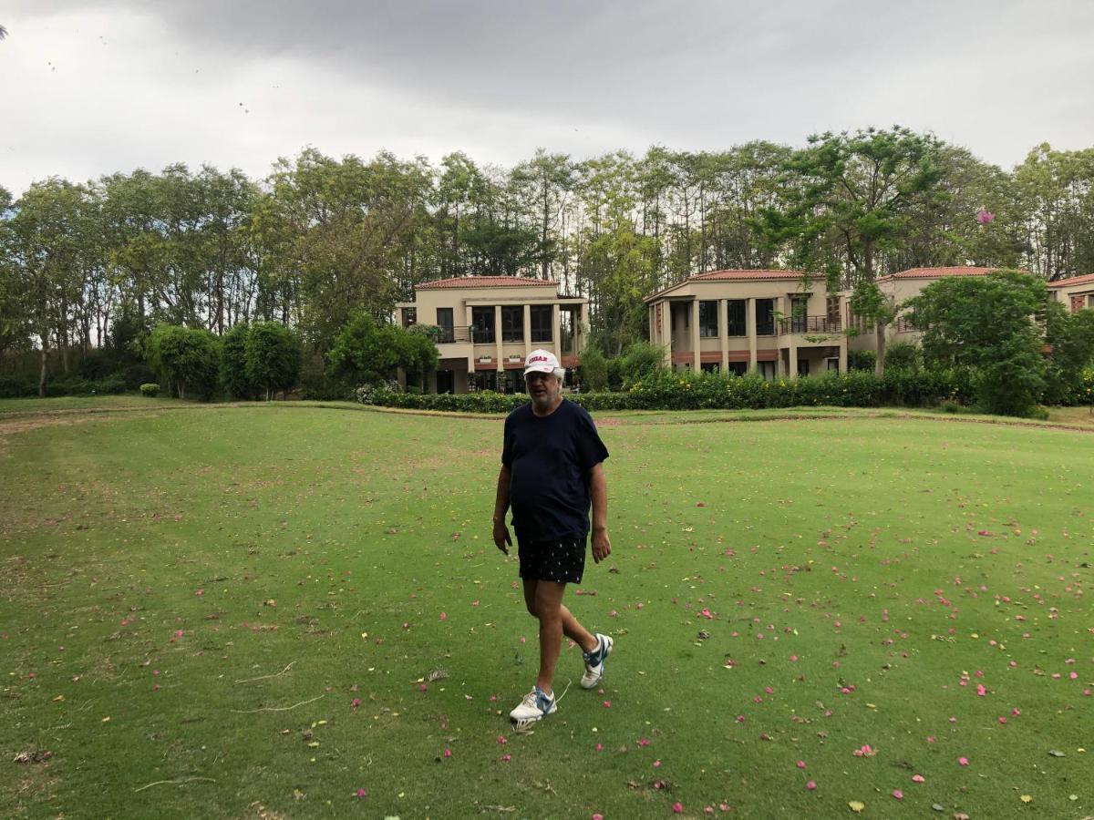 Villa At Tarudhan Valley Golf Resort Manesar Dış mekan fotoğraf